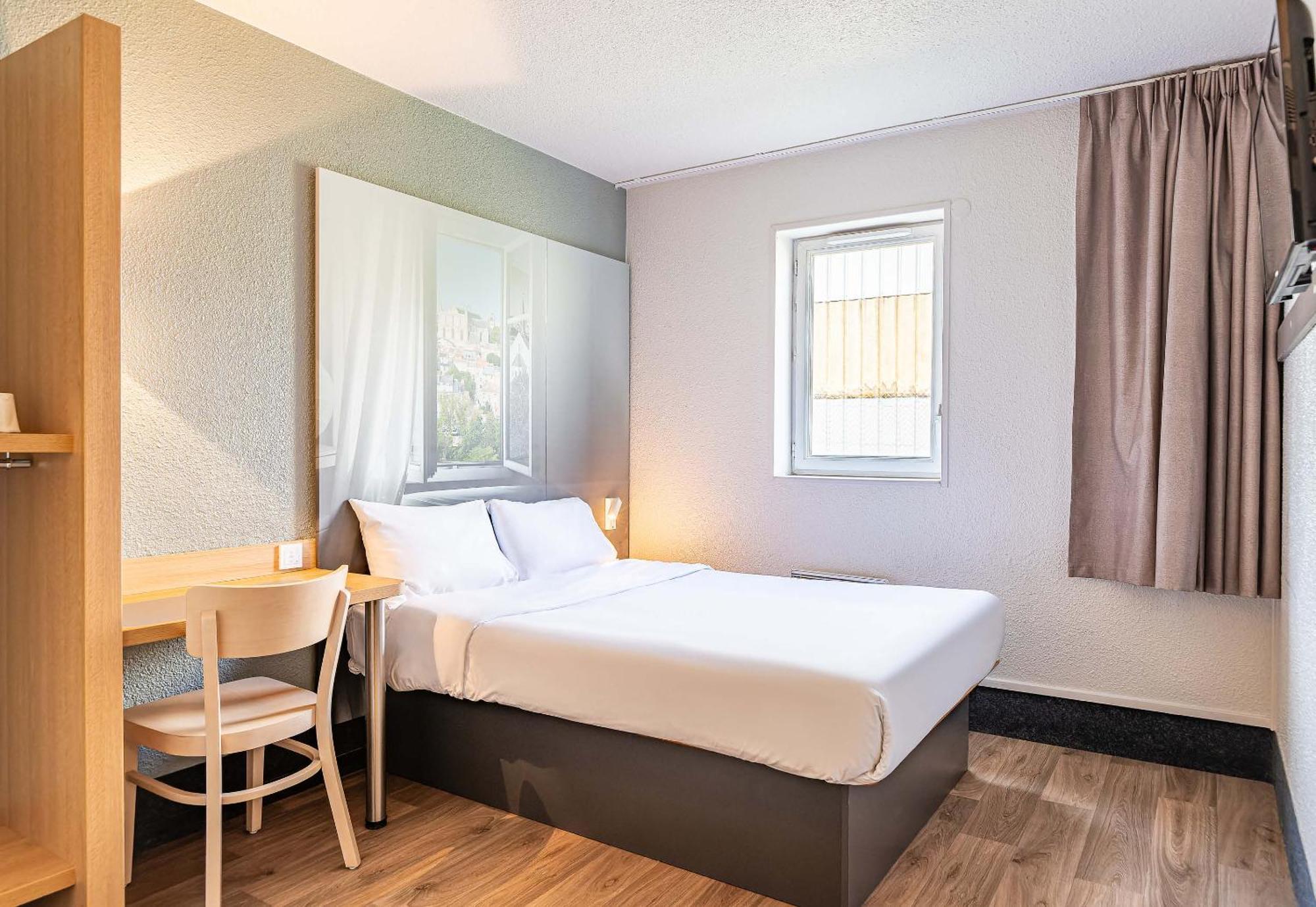 B&B Hotel Poitiers 1 Futuroscope Шасней дю Пуату Екстериор снимка