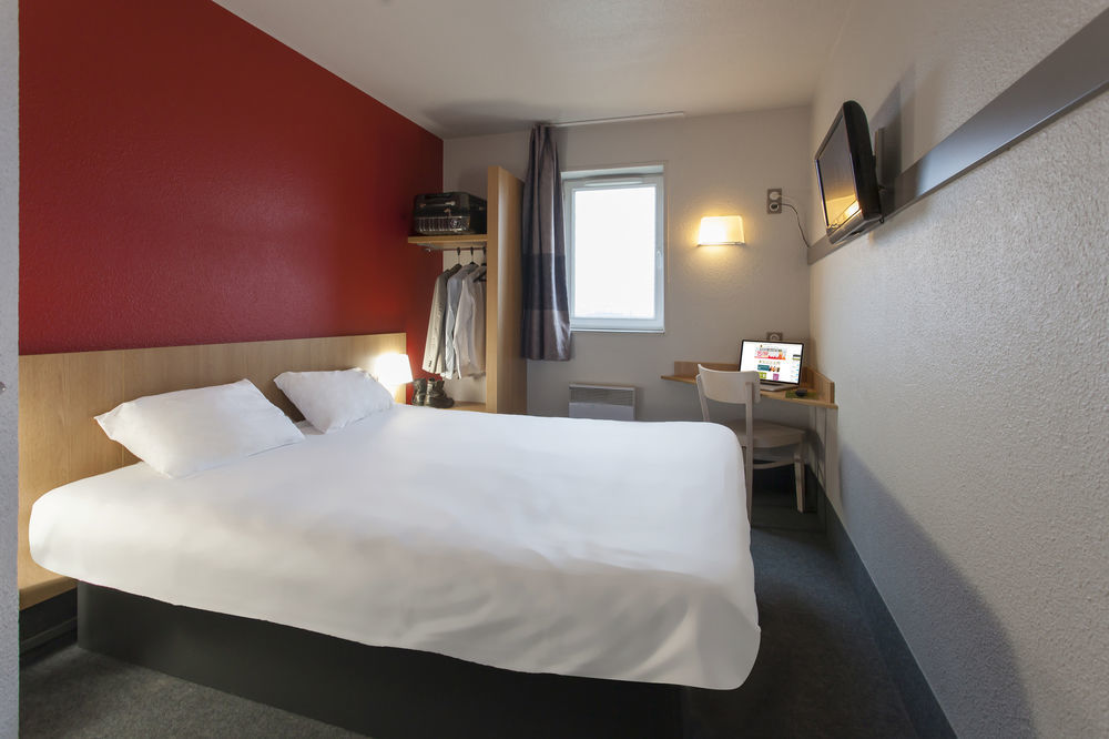 B&B Hotel Poitiers 1 Futuroscope Шасней дю Пуату Екстериор снимка