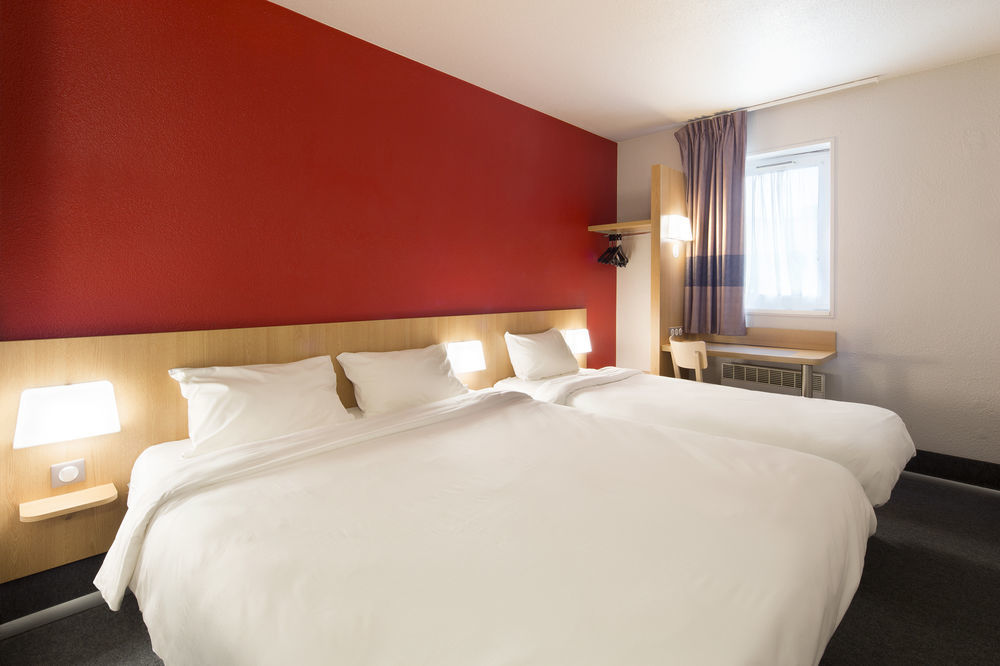 B&B Hotel Poitiers 1 Futuroscope Шасней дю Пуату Екстериор снимка
